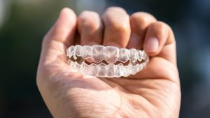 Invisalign vs Braces: Which Straightens Your Teeth Faster, Better, and Smarter?